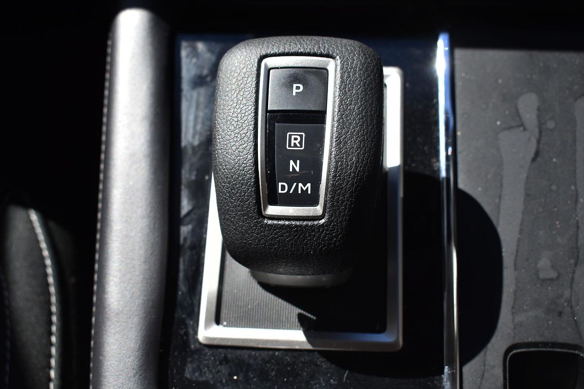 2024 Mitsubishi Outlander ES ZM