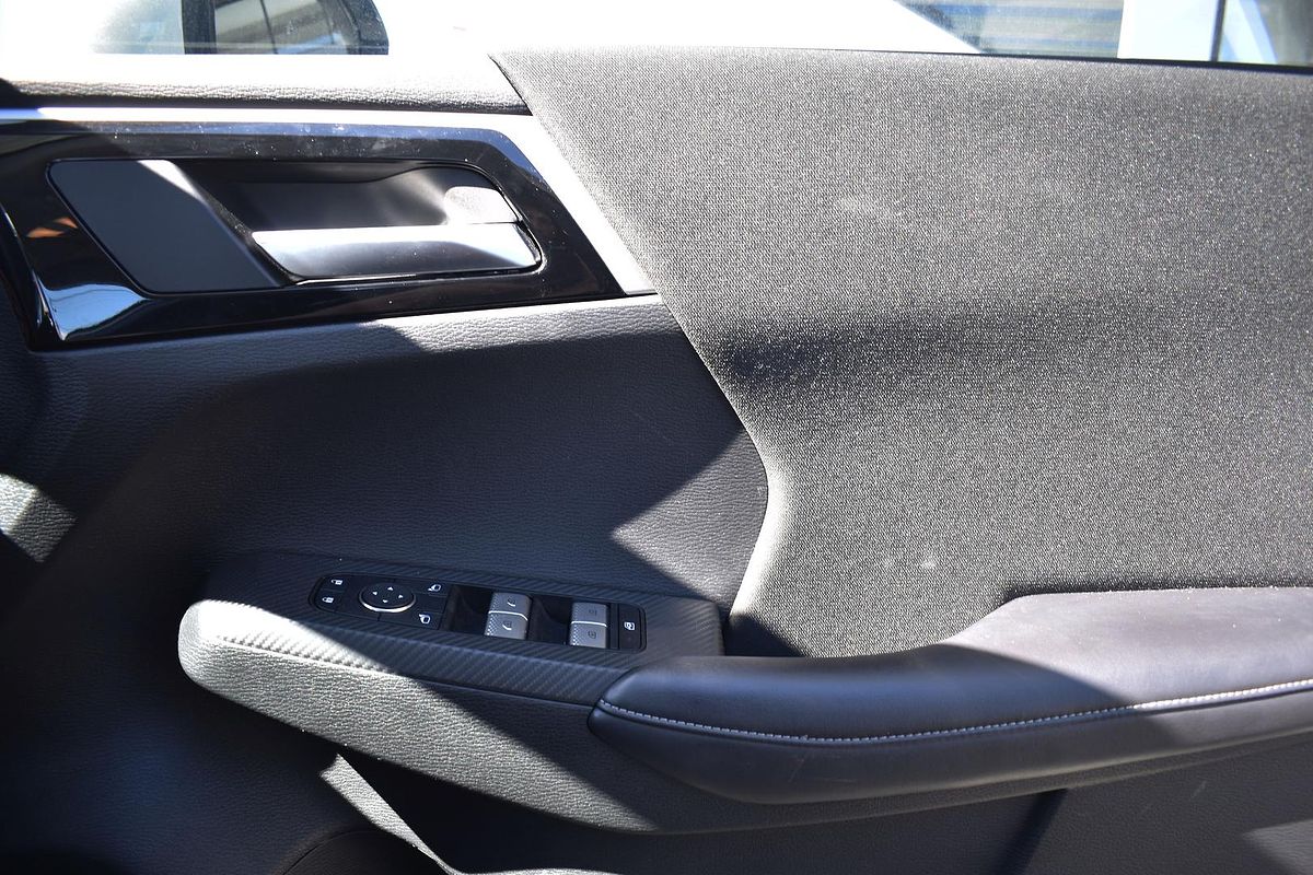 2024 Mitsubishi Outlander ES ZM