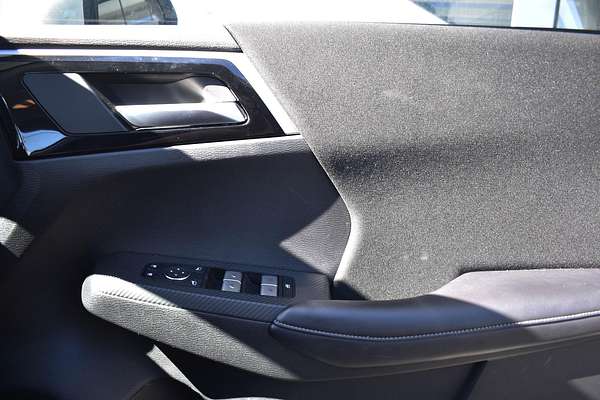 2024 Mitsubishi Outlander ES ZM