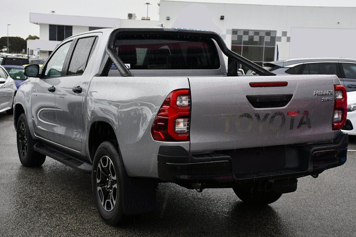 2025 Toyota Hilux SR5 48V GUN126R 4X4