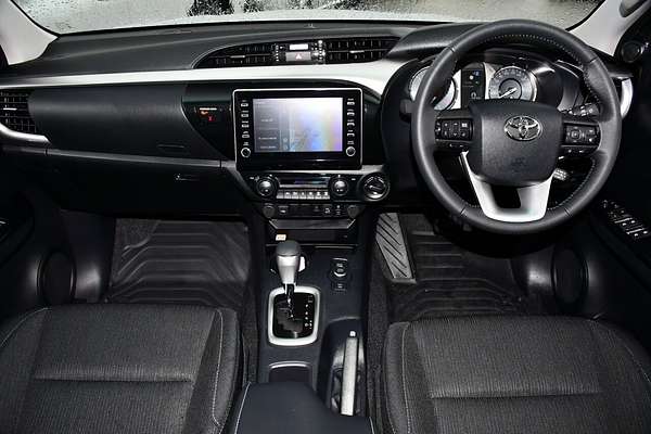 2025 Toyota Hilux SR5 48V GUN126R 4X4