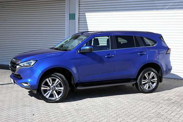 2023 Isuzu MU-X LS-T