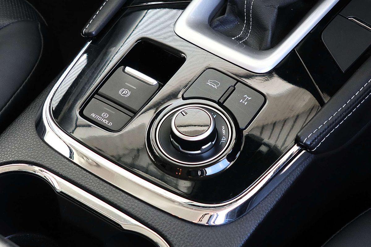 2023 Isuzu MU-X LS-T