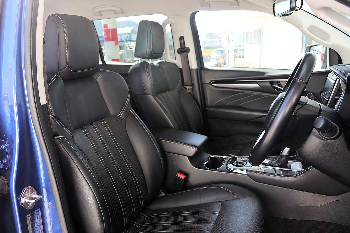 2023 Isuzu MU-X LS-T