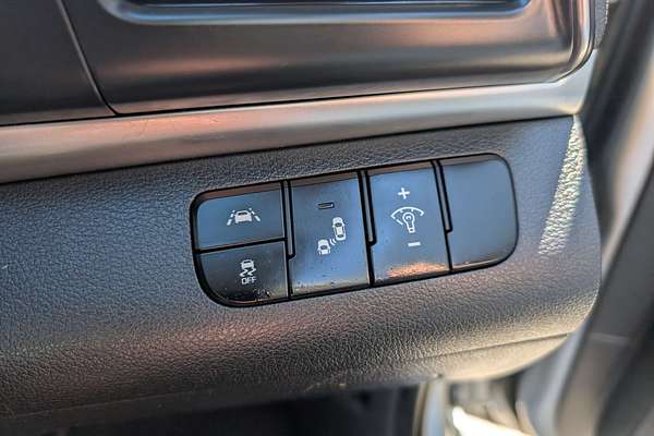 2019 Hyundai Elantra Active AD.2