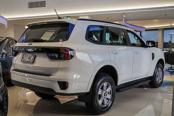 2024 Ford Everest Ambiente 2.0L
