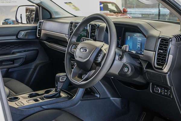 2024 Ford Everest Ambiente 2.0L