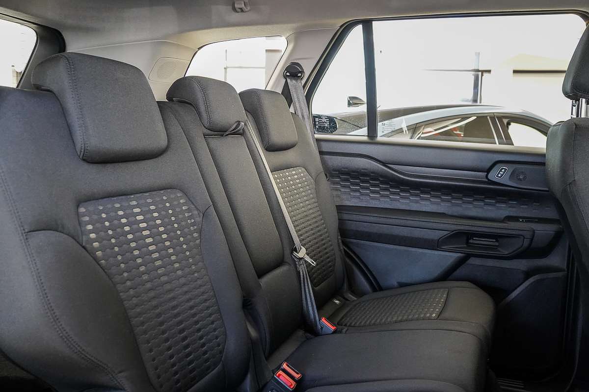 2024 Ford Everest Ambiente 2.0L