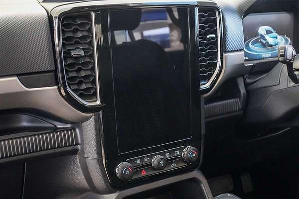 2024 Ford Everest Ambiente 2.0L