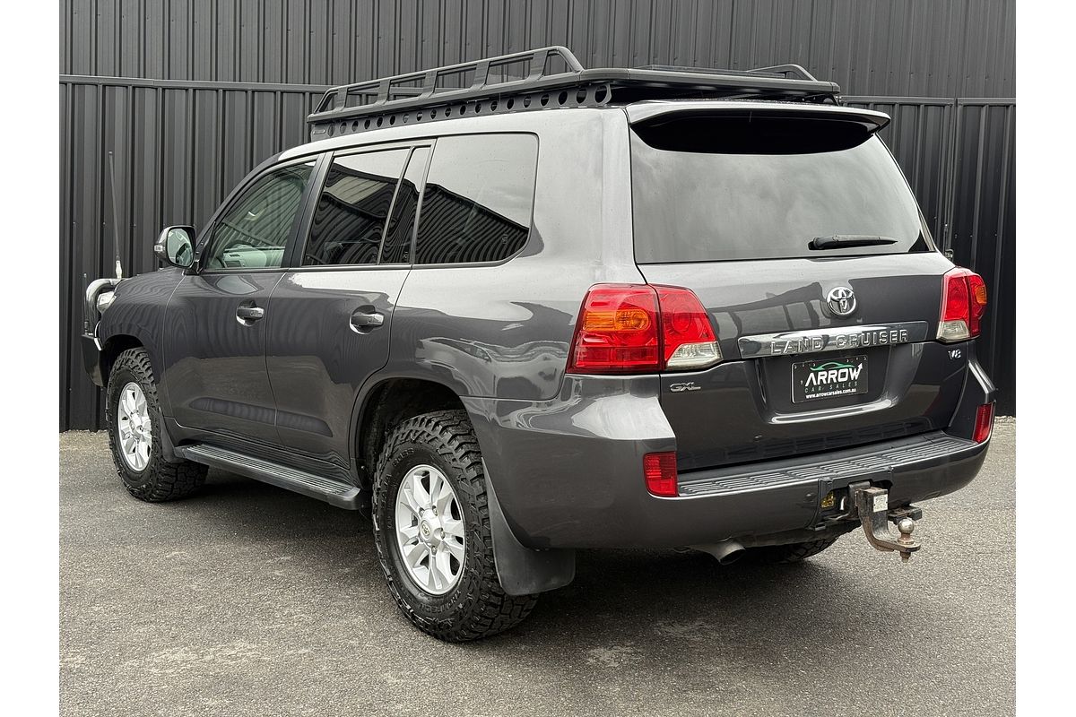 2013 Toyota Landcruiser GXL VDJ200R