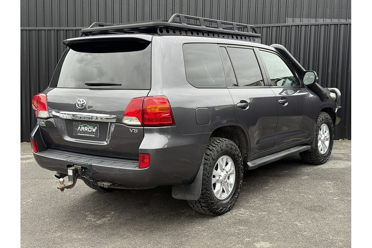 2013 Toyota Landcruiser GXL VDJ200R