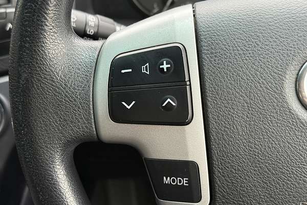 2013 Toyota Landcruiser GXL VDJ200R