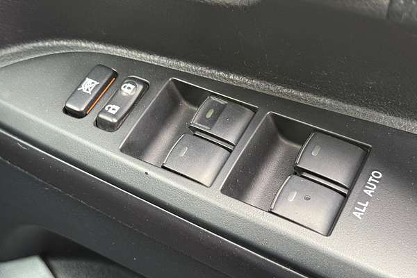 2013 Toyota Landcruiser GXL VDJ200R