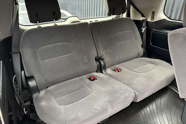 2013 Toyota Landcruiser GXL VDJ200R