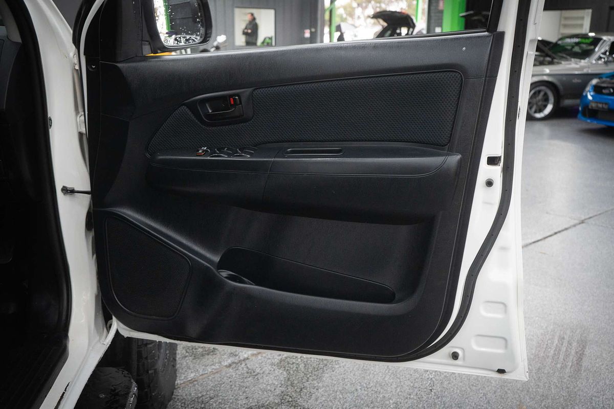 2014 Toyota Hilux SR KUN26R 4X4