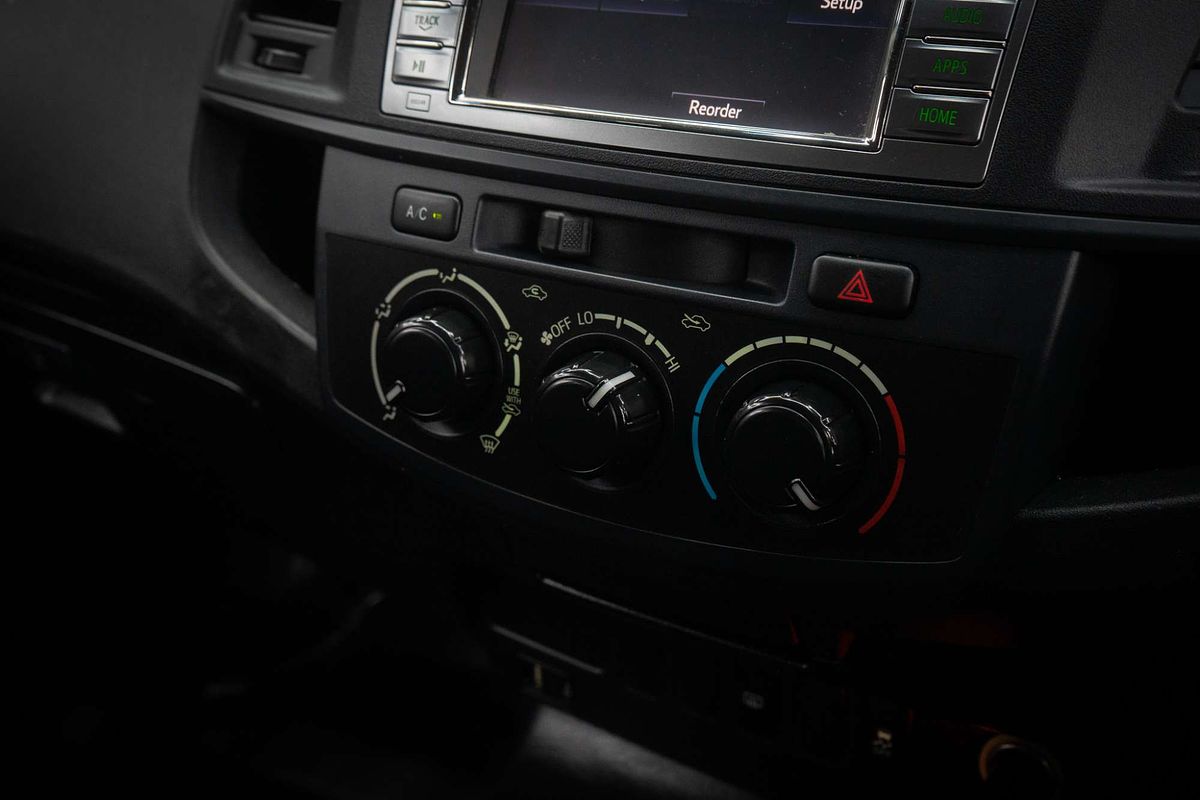 2014 Toyota Hilux SR KUN26R 4X4