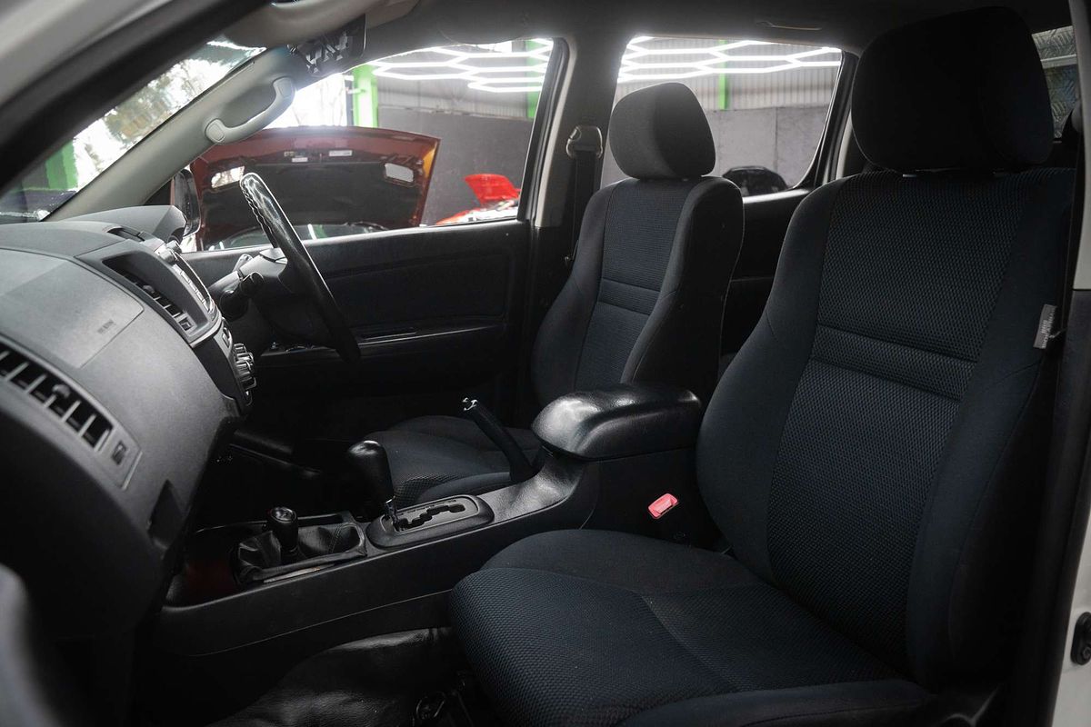 2014 Toyota Hilux SR KUN26R 4X4