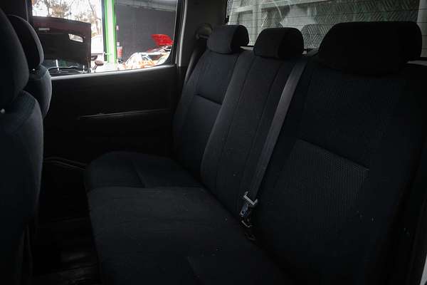 2014 Toyota Hilux SR KUN26R 4X4