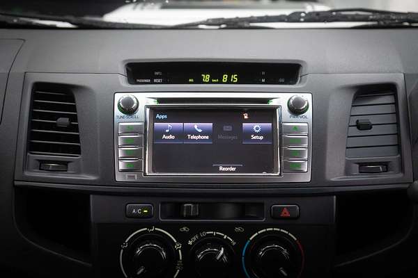 2014 Toyota Hilux SR KUN26R 4X4