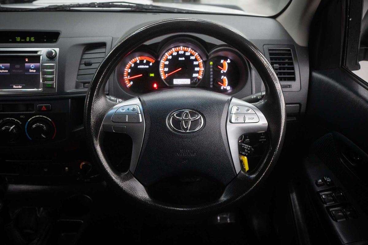 2014 Toyota Hilux SR KUN26R 4X4