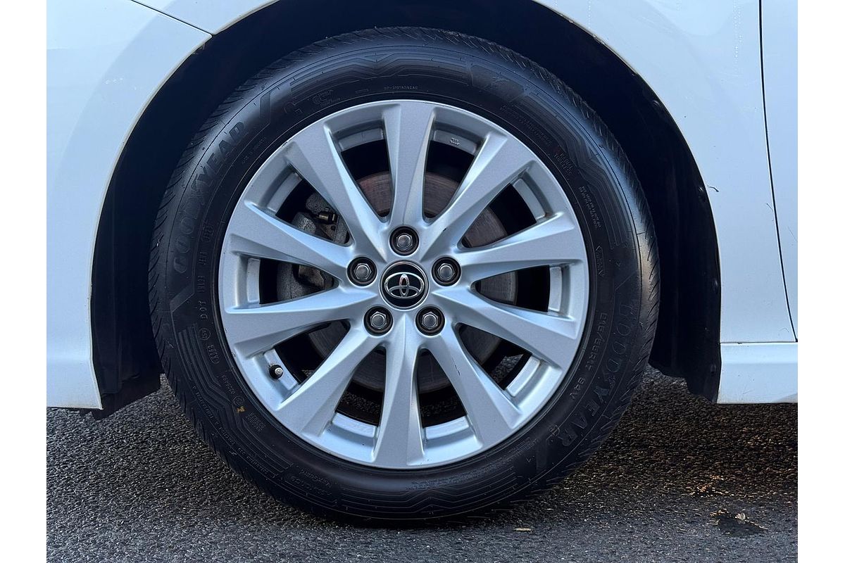 2018 Toyota Camry Ascent ASV70R