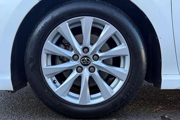 2018 Toyota Camry Ascent ASV70R