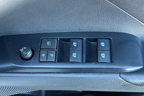 2018 Toyota Camry Ascent ASV70R