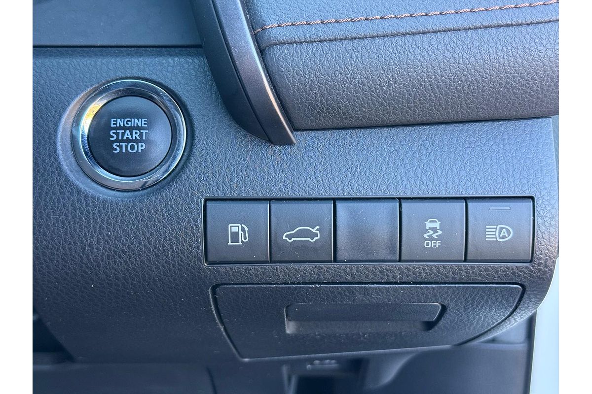2018 Toyota Camry Ascent ASV70R