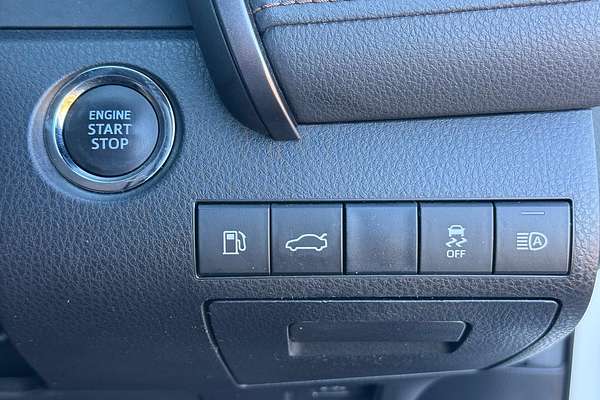 2018 Toyota Camry Ascent ASV70R