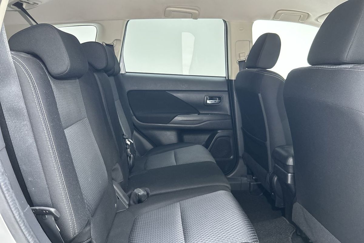 2018 Mitsubishi Outlander LS ZL