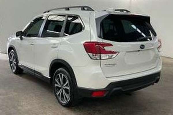 2023 Subaru Forester 2.5i Premium S5