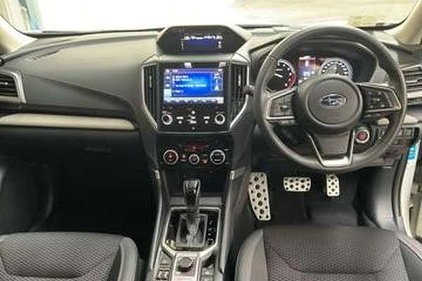 2023 Subaru Forester 2.5i Premium S5