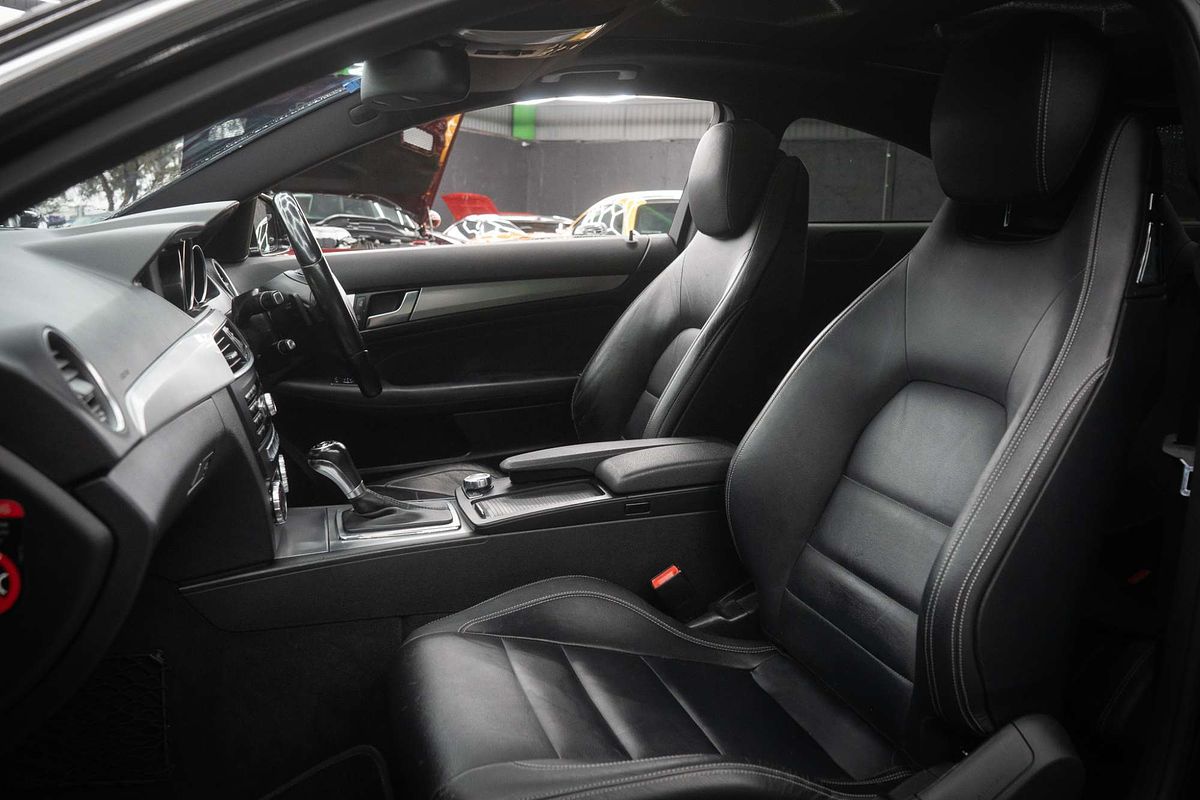 2012 Mercedes-Benz C-Class C250 CDI BlueEFFICIENCY C204