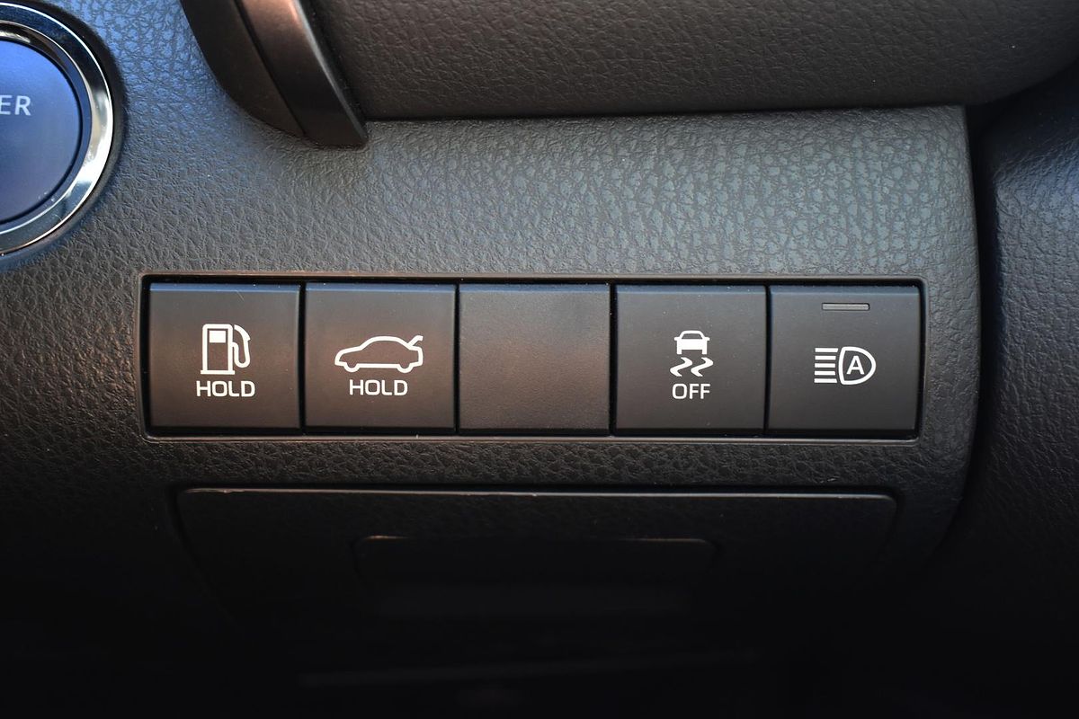 2024 Toyota Camry Ascent AXVH70R