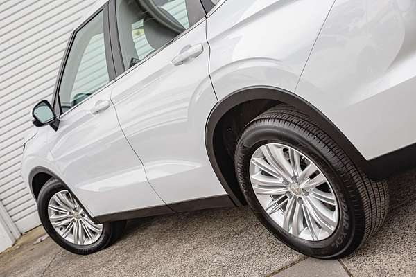 2024 Mitsubishi Outlander ES ZM