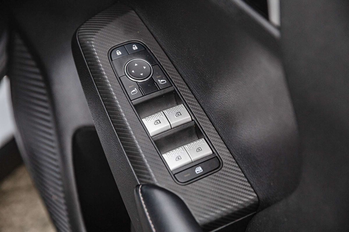 2024 Mitsubishi Outlander ES ZM