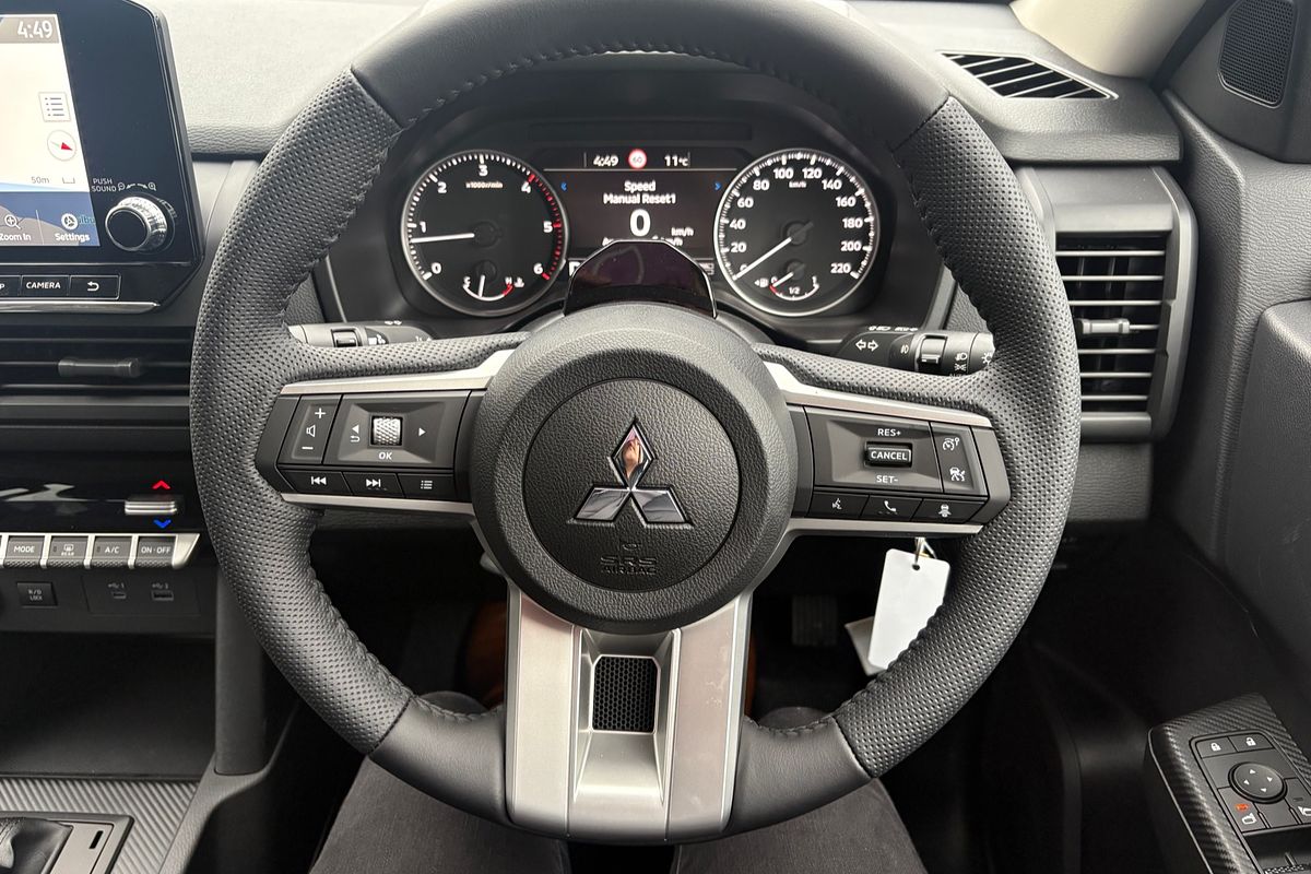 2025 Mitsubishi Triton GLX-R MV 4X4