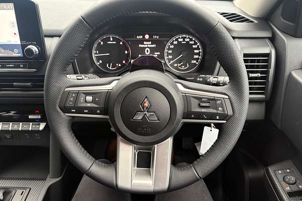 2025 Mitsubishi Triton GLX-R MV 4X4