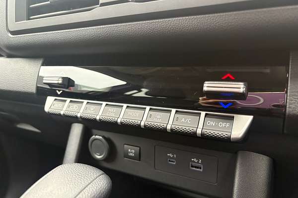 2025 Mitsubishi Triton GLX-R MV 4X4
