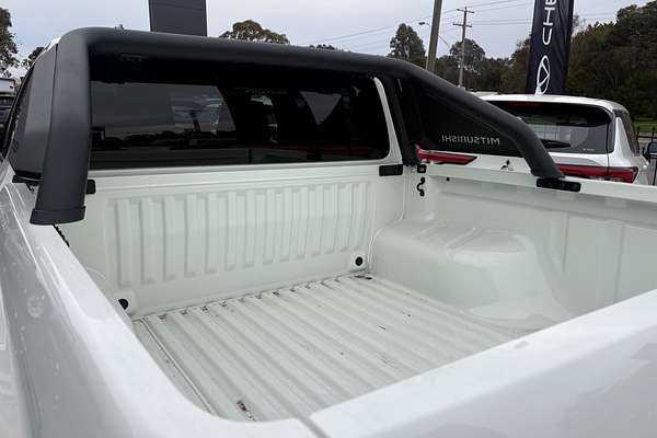 2025 Mitsubishi Triton GLX-R MV 4X4