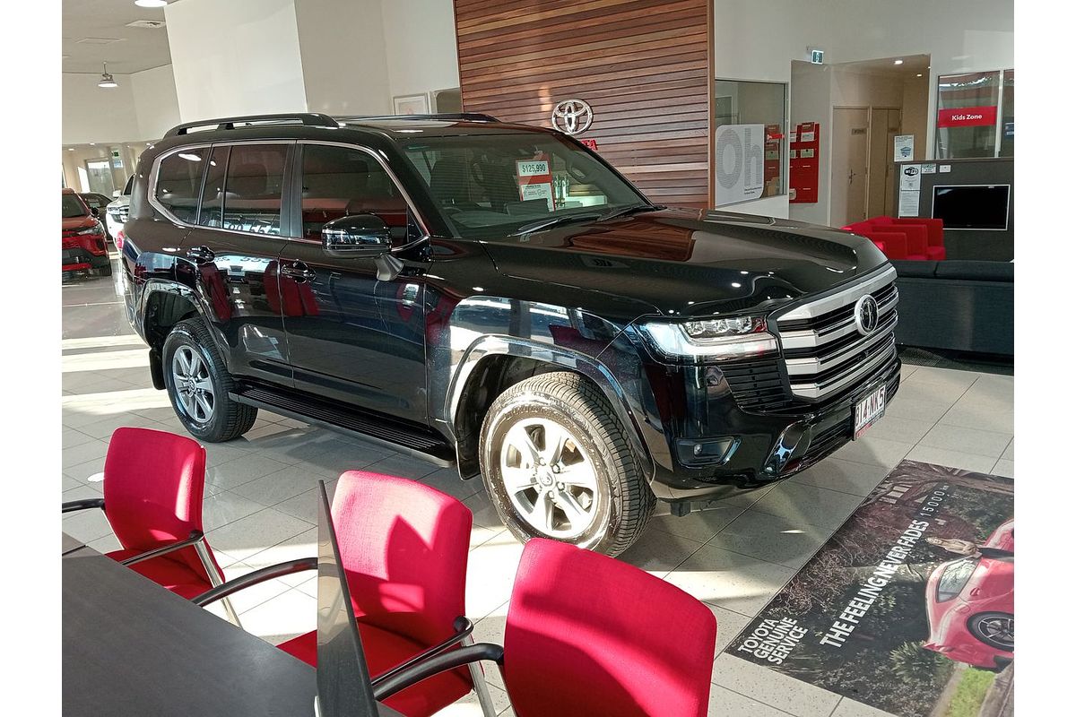 2022 Toyota Landcruiser VX FJA300R