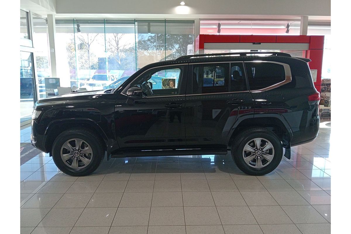 2022 Toyota Landcruiser VX FJA300R