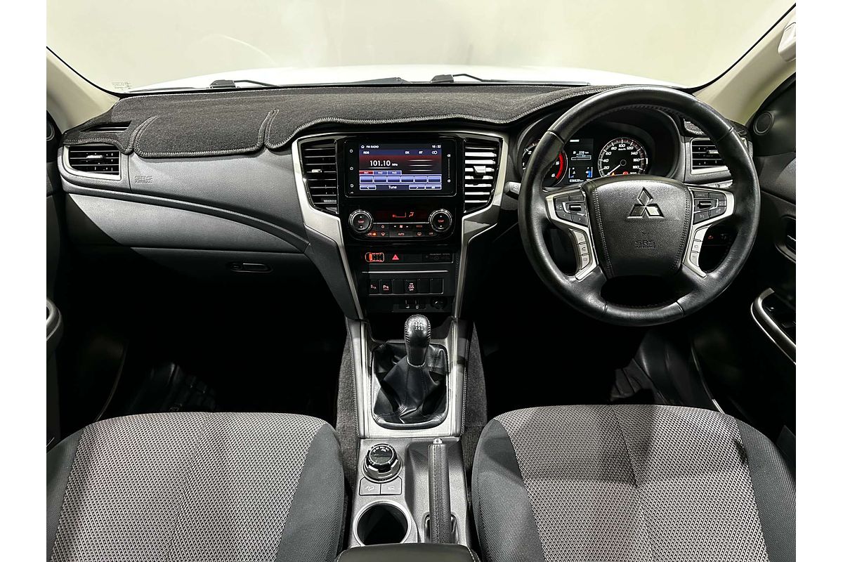 2022 Mitsubishi Triton GLS MR 4X4