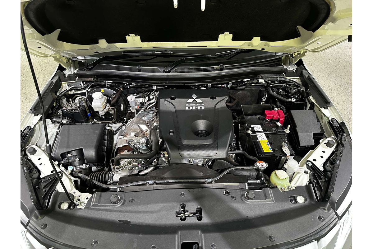 2022 Mitsubishi Triton GLS MR 4X4