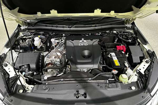 2022 Mitsubishi Triton GLS MR 4X4