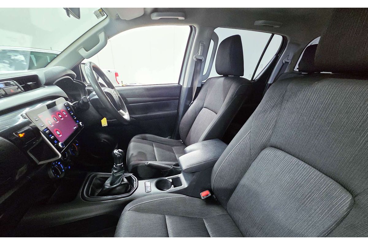 2021 Toyota Hilux SR GUN126R 4X4