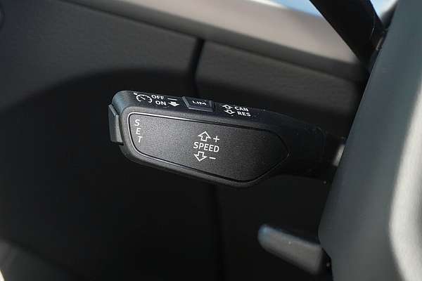 2023 Audi Q5 40 TDI FY