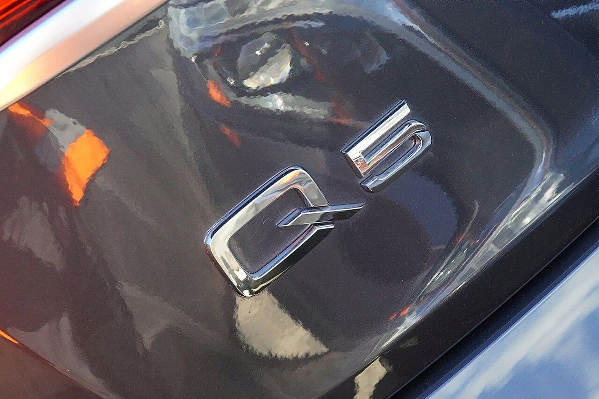 2023 Audi Q5 40 TDI FY