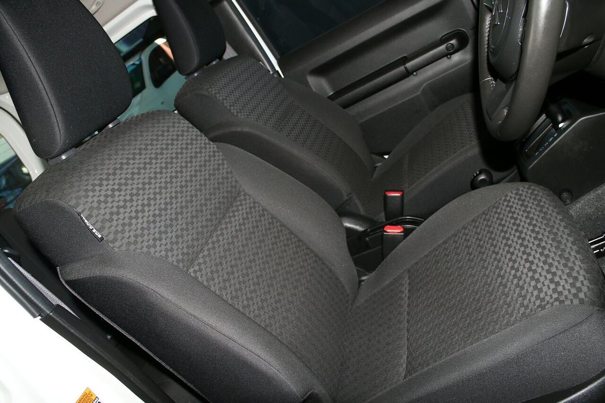 2022 Suzuki Jimny GLX GJ