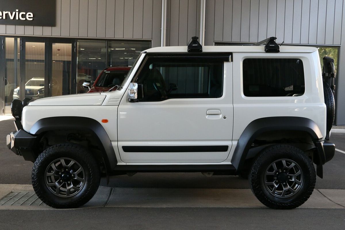2022 Suzuki Jimny GLX GJ